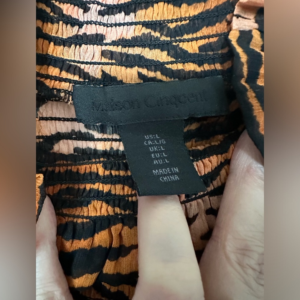 MAISON CINQCENT Tiger Print Blouse 🐯 - Picture 5 of 5